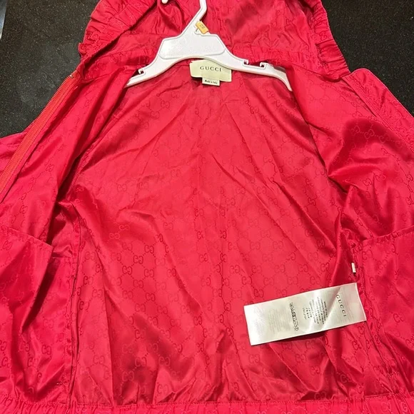 Gucci girls raincoat Size 5